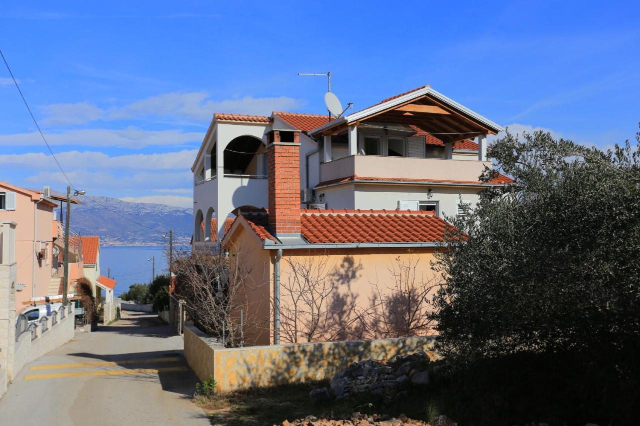 Apartments By The Sea Slatine, Ciovo - 16341 Exterior foto